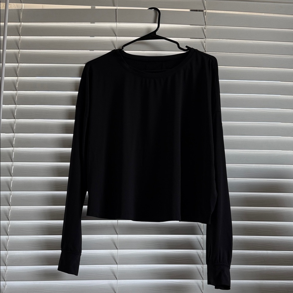 Lululemon Athletica Black Long Sleeve Sweatshirt